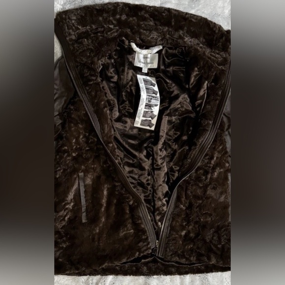 Dennis Basso new Luxe Cozy Brown fx Fur Plush Layering Jacket / Vest medium - Picture 9 of 15